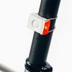 Lampe Vélo LED Arrière Block Bookman 18 Lumens -Éclairages Vélo Soldes lampe velo led arriere block bookman 18 lumens full 5